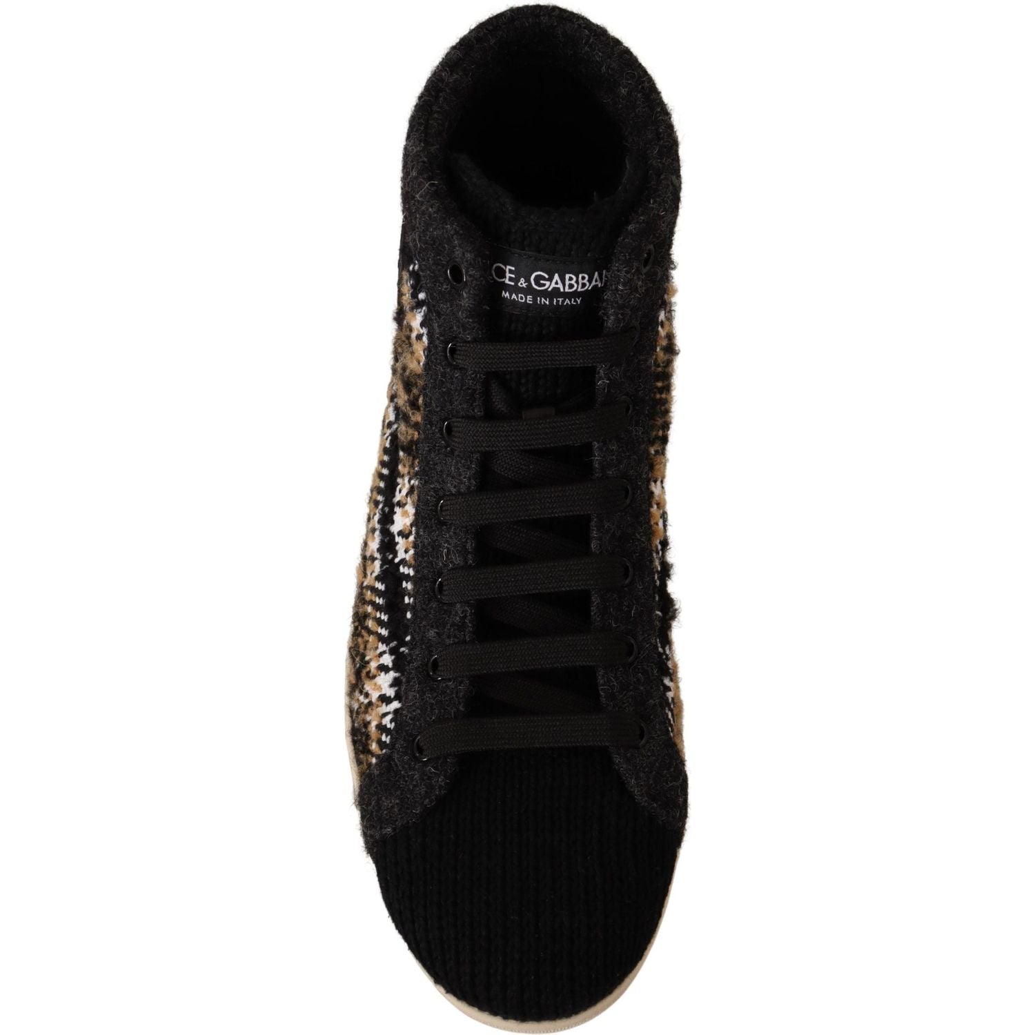 حذاء رياضي عصري باللون البيج من دولتشي آند غابانا