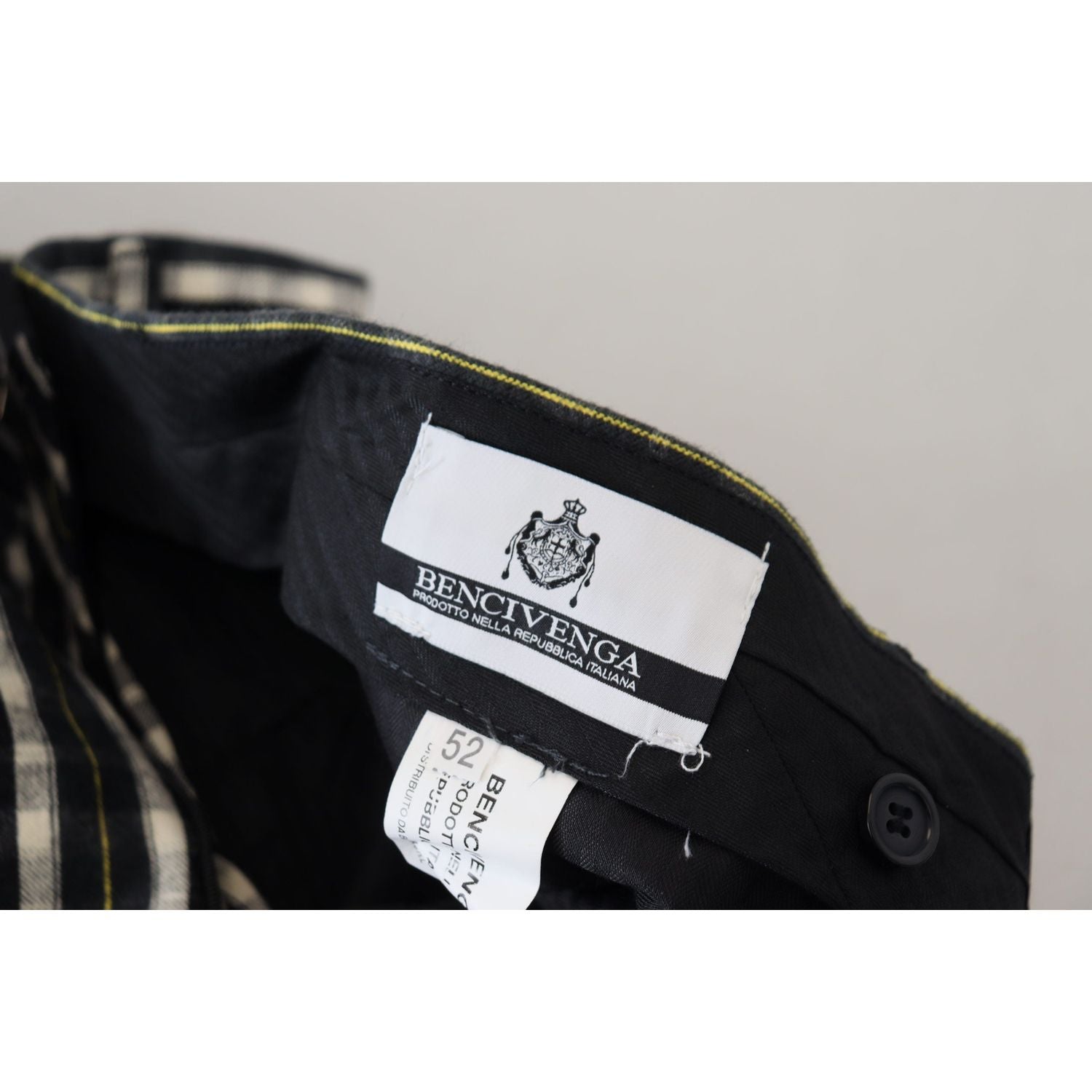 سروال BENCIVENGA باللونين الأسود والأبيض الأنيق