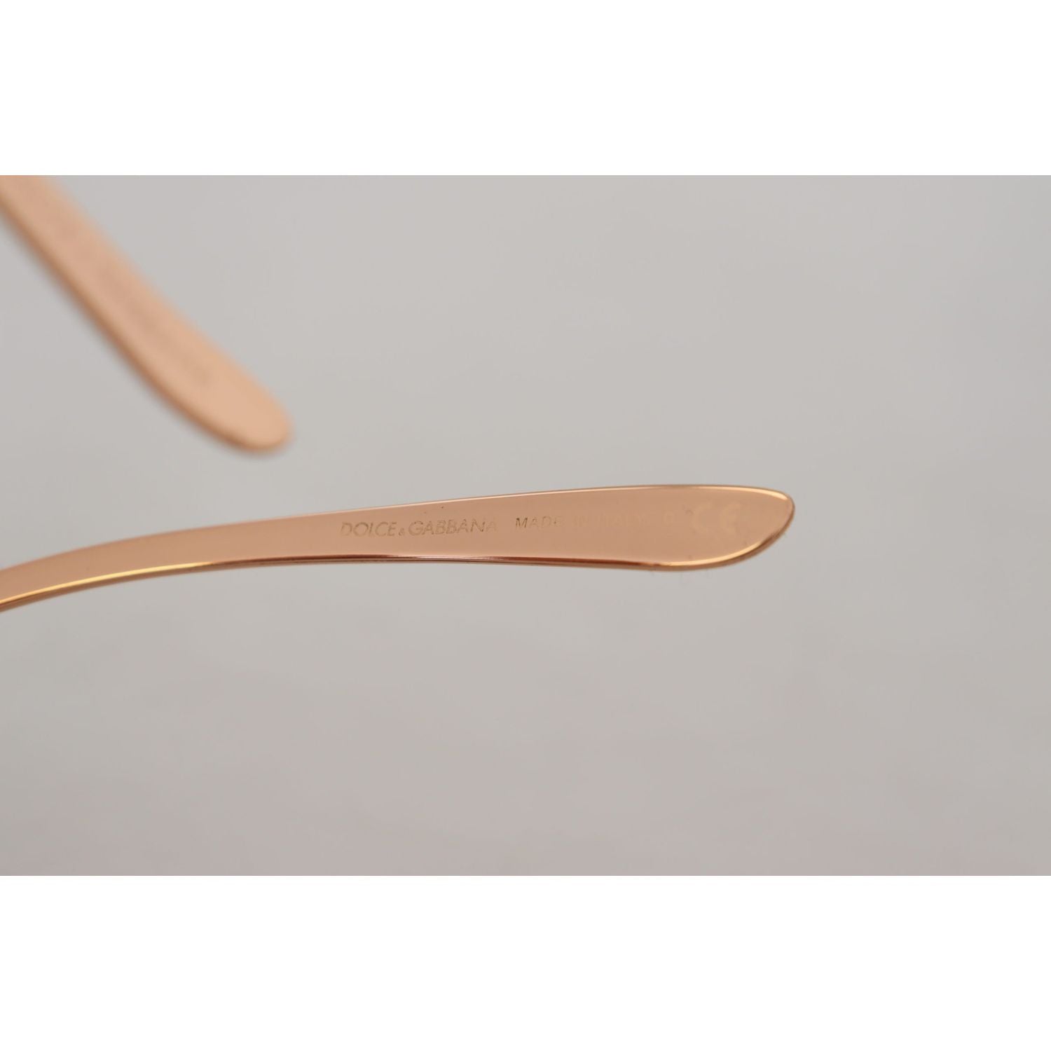 نظارات شمسية دولتشي آند غابانا شيك روز مطرزة بالترتر