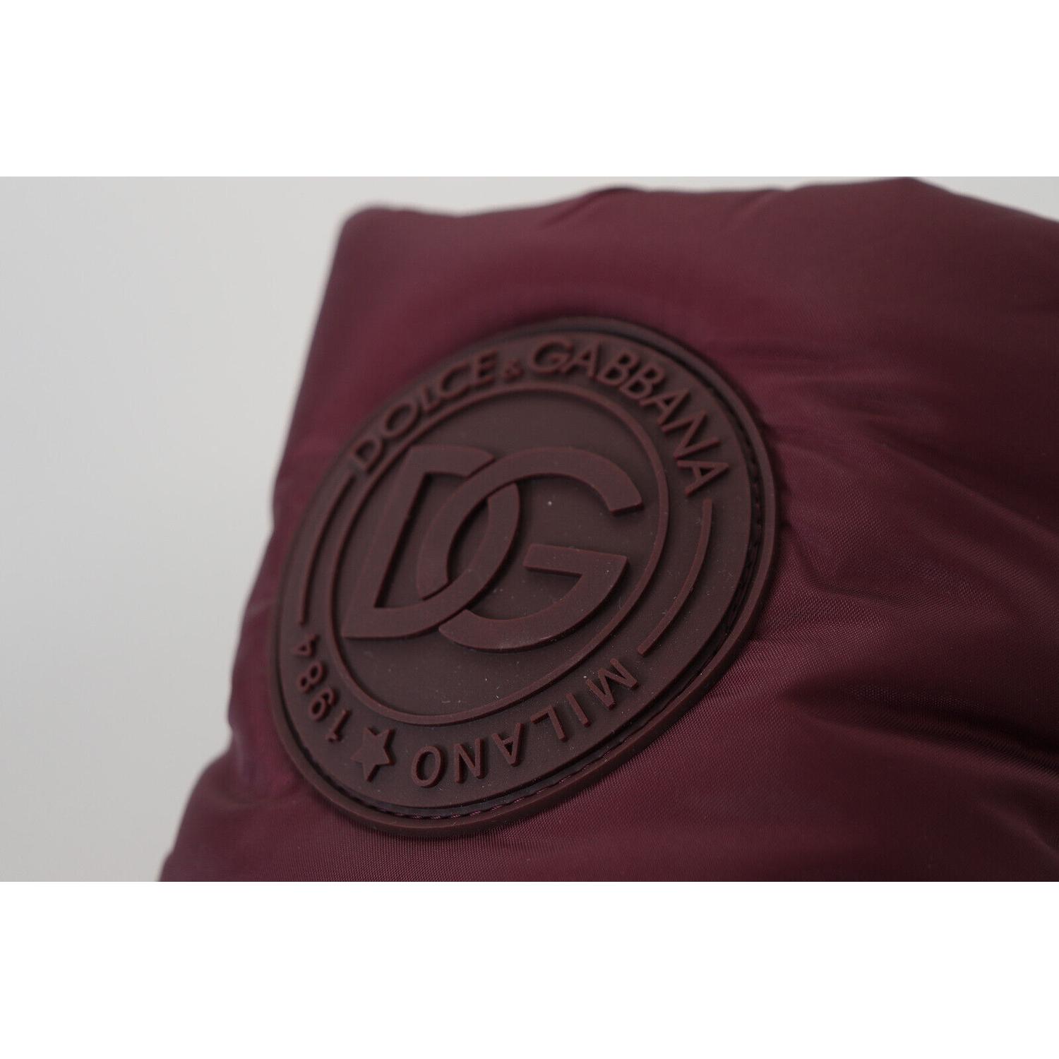 حذاء دولتشي آند غابانا الأنيق باللون البوردو بطول منتصف الساق