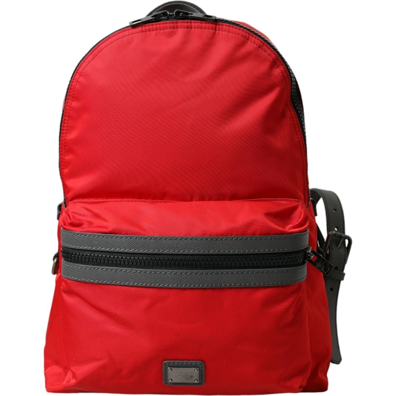 Front view with bag zipped and handles upright.