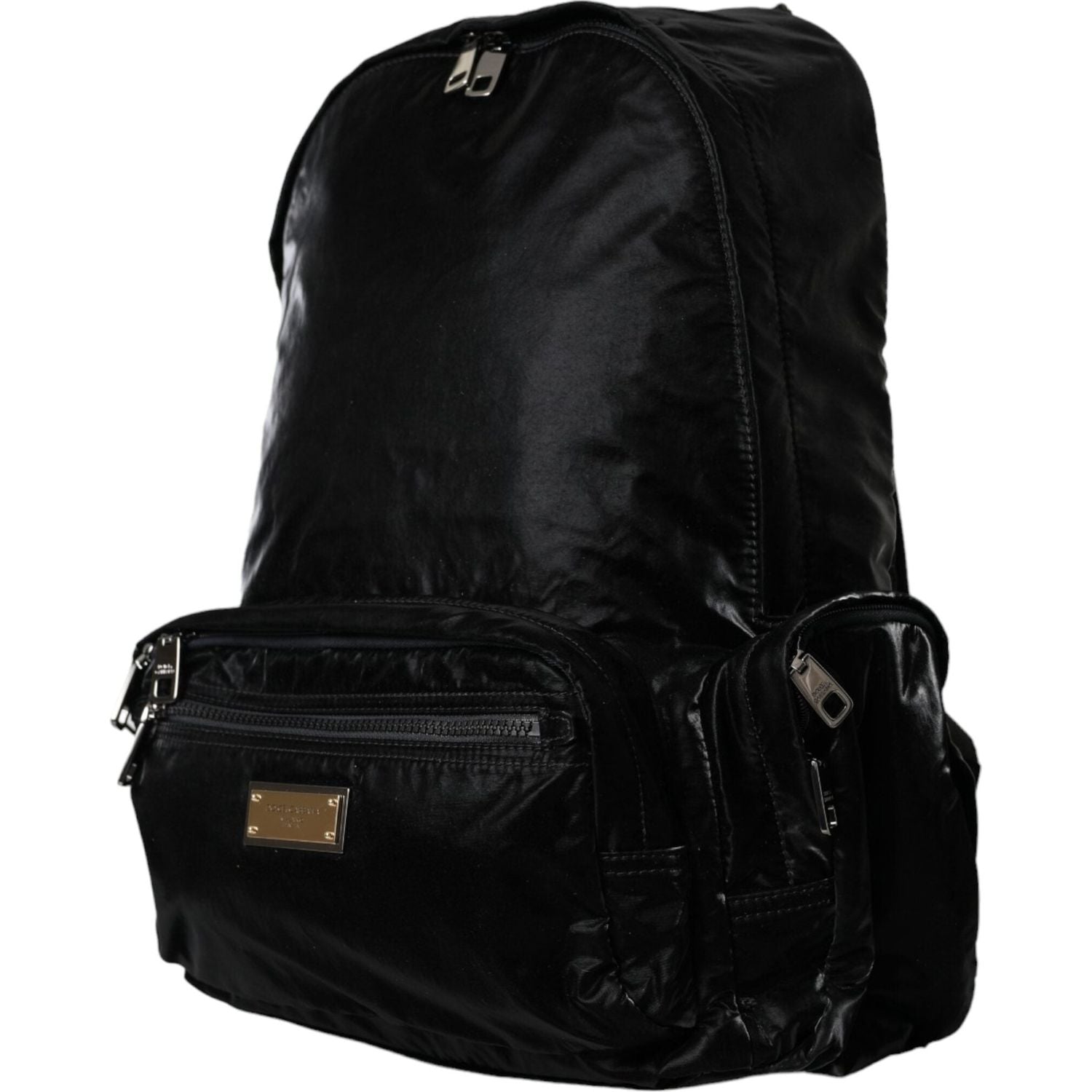 Front view with bag zipped and handles upright.